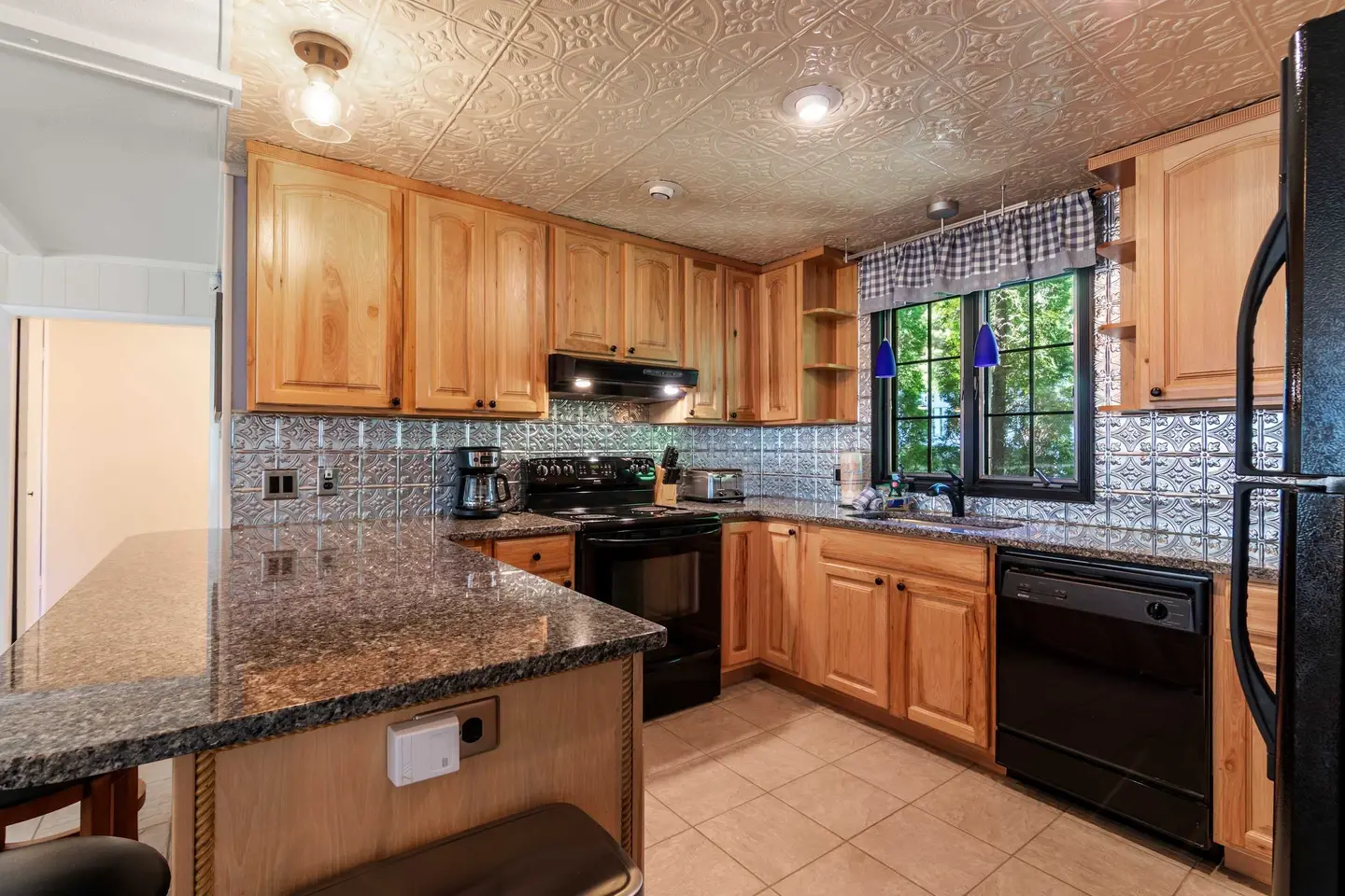 Photo 9 of Del Mar #16699 - Great location, Dog Friendly, Central AC!