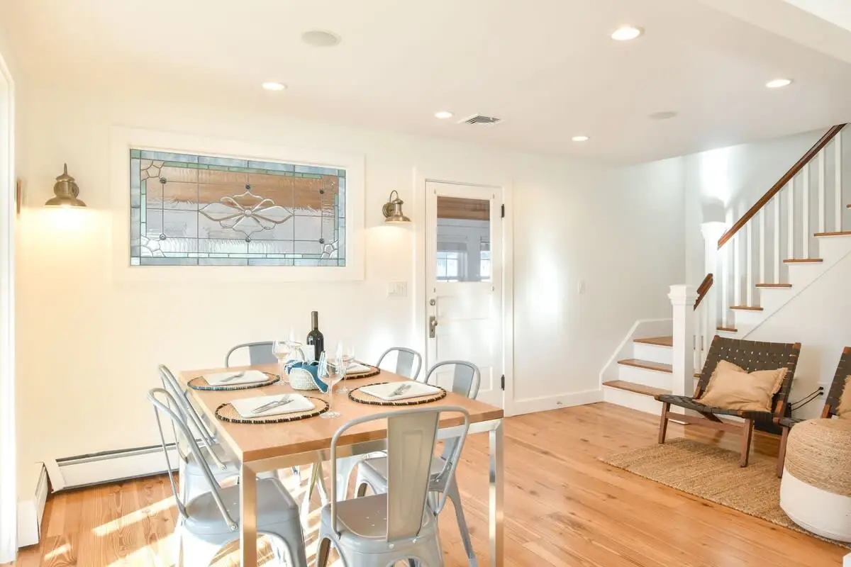 Photo 3 of Del Mar #17722 - 2 Min Walk to the Ocean Central A/C!