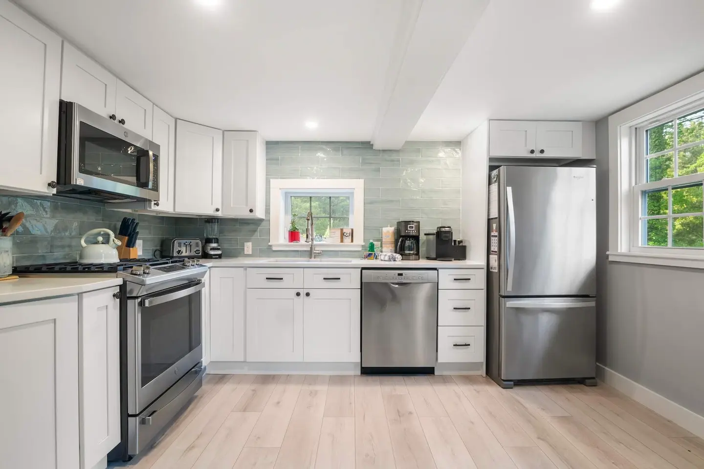 Photo 4 of Del Mar #17725 - Walk to Water Access to Hiking Trails!