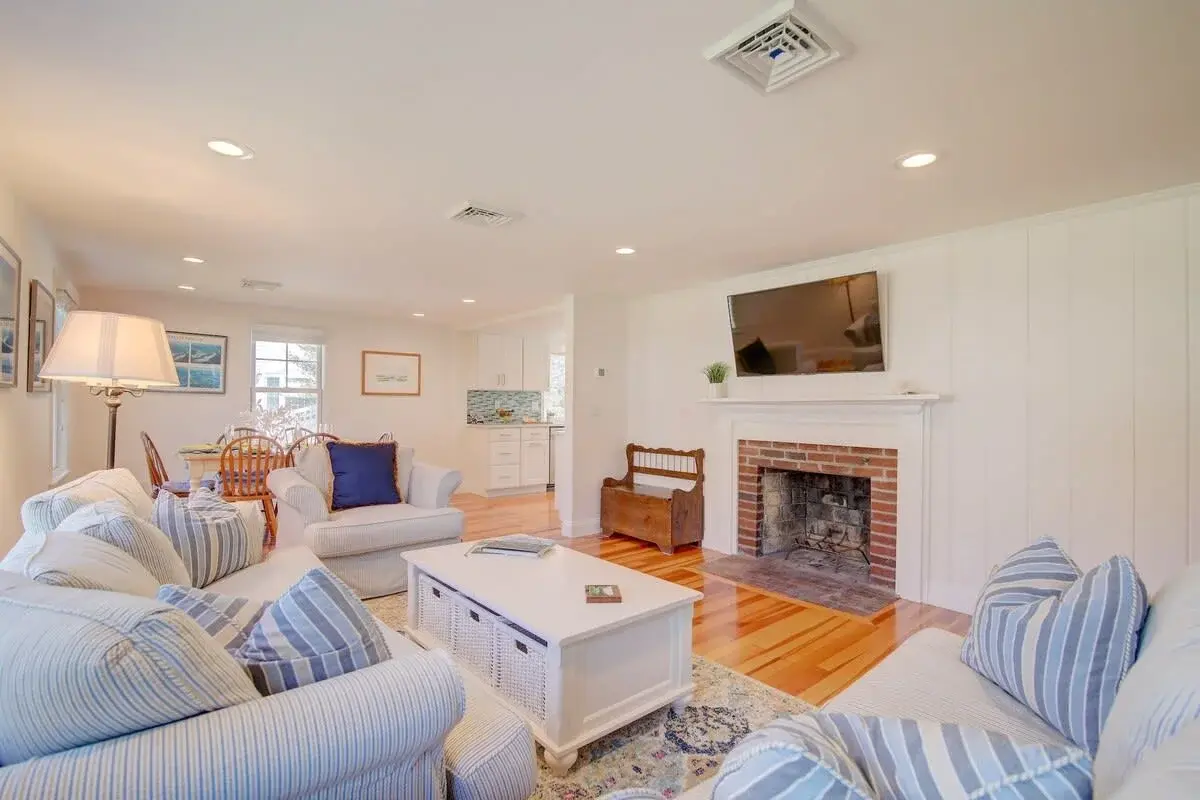 Photo 5 of Del Mar #17752 - Walk to Earle Rd Beach, Incredible Patio!