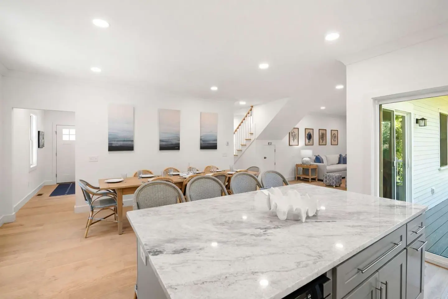 Photo 8 of Del Mar #17754 - Sophisticated Luxury Home 1 Mi from Downtown!