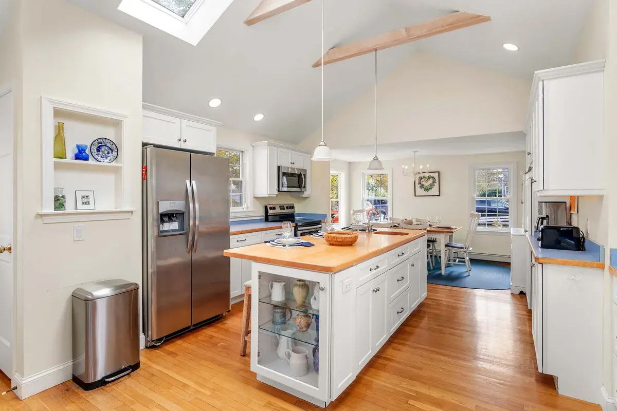 Photo 8 of Del Mar #17767 - Half Mile to Earle Rd Beach!