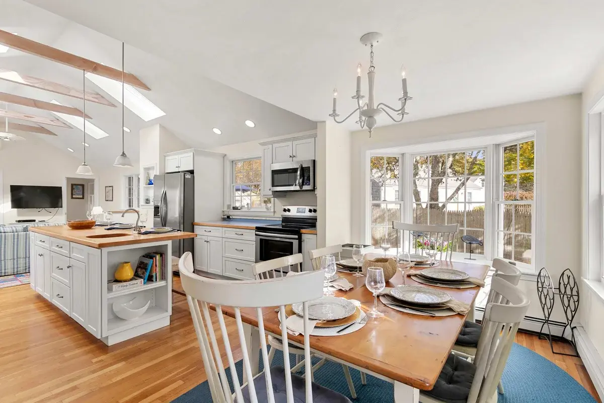 Photo 10 of Del Mar #17767 - Half Mile to Earle Rd Beach!