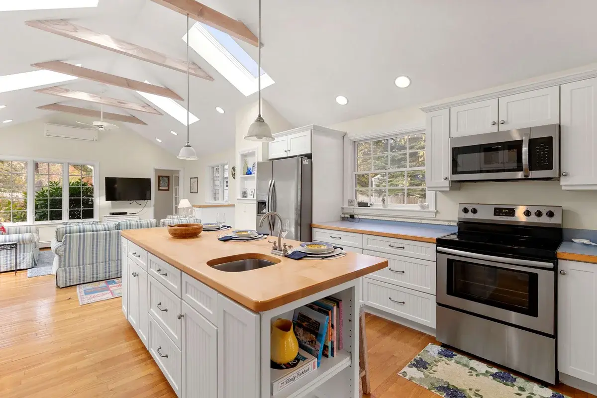 Photo 7 of Del Mar #17767 - Half Mile to Earle Rd Beach!