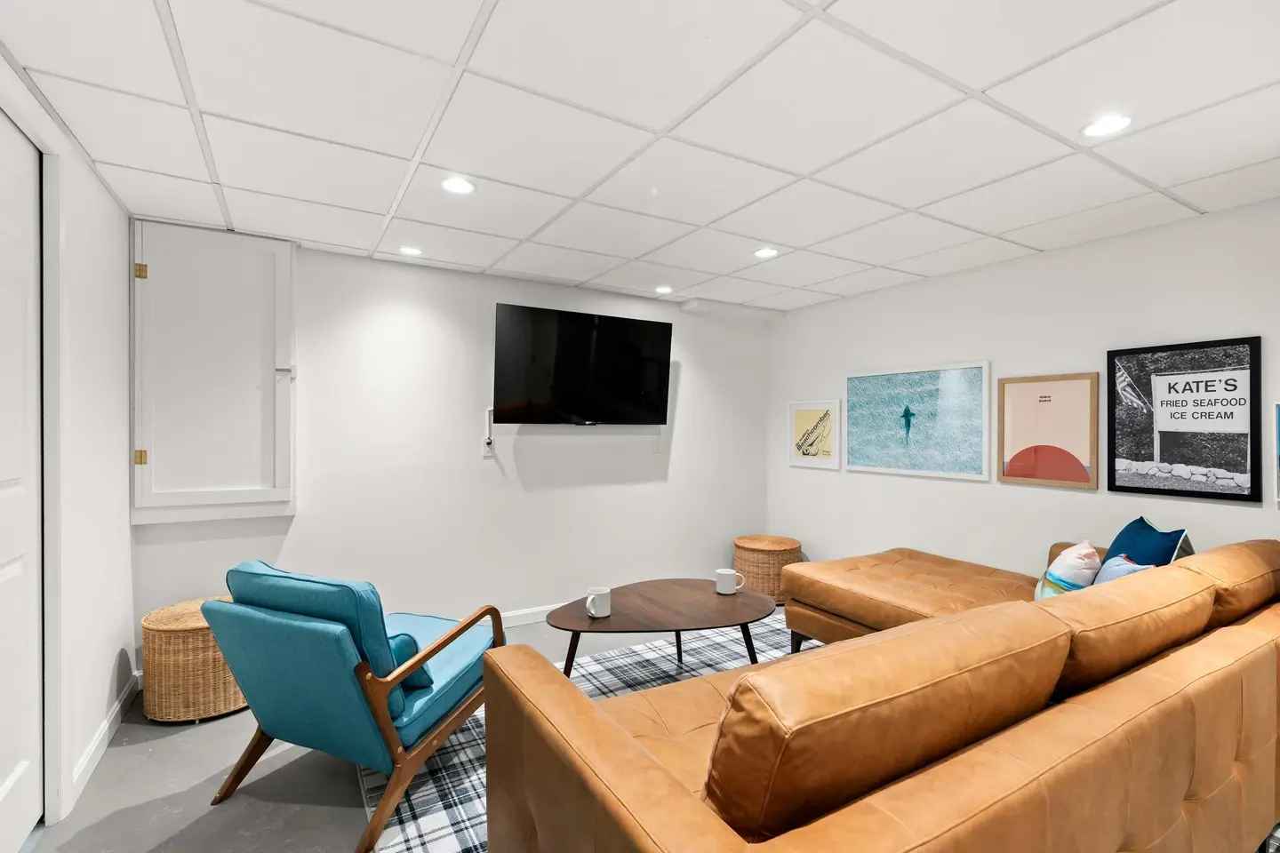 Photo 9 of Del Mar #18842 - Steps to Pond, Hot Tub & Game Room!