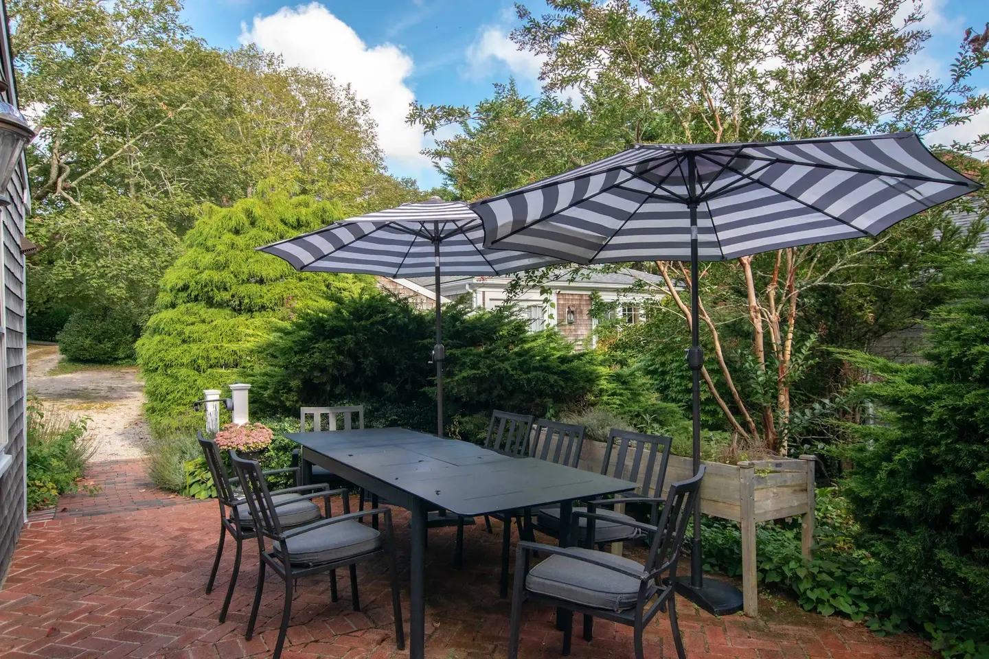 Photo 3 of Del Mar #18846 - Antique Estate w/ Private Patio, Historical Charm
