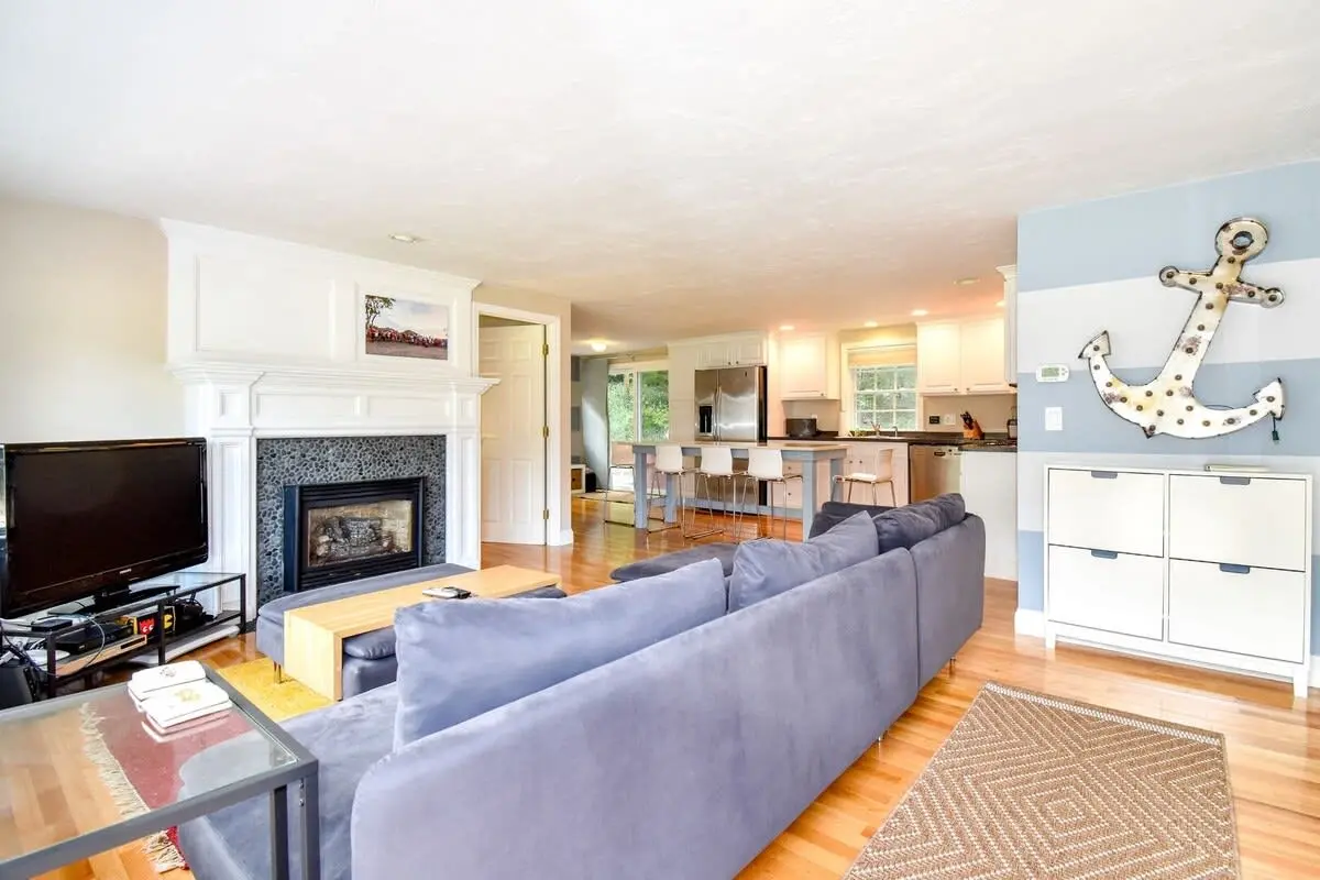 Photo 2 of Del Mar #19905 - Fully Renovated Walk to Scargo Lake!