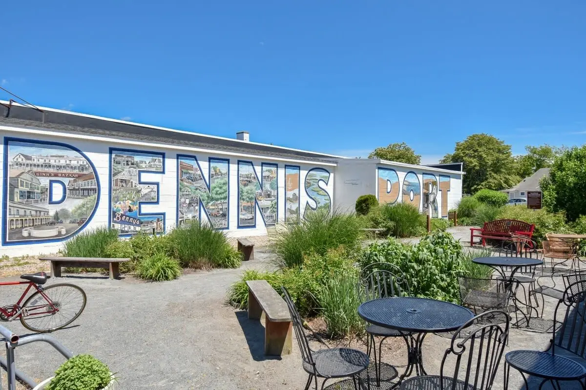 Photo 5 of Del Mar #19920 - Walk to Nantucket Sound Beaches!