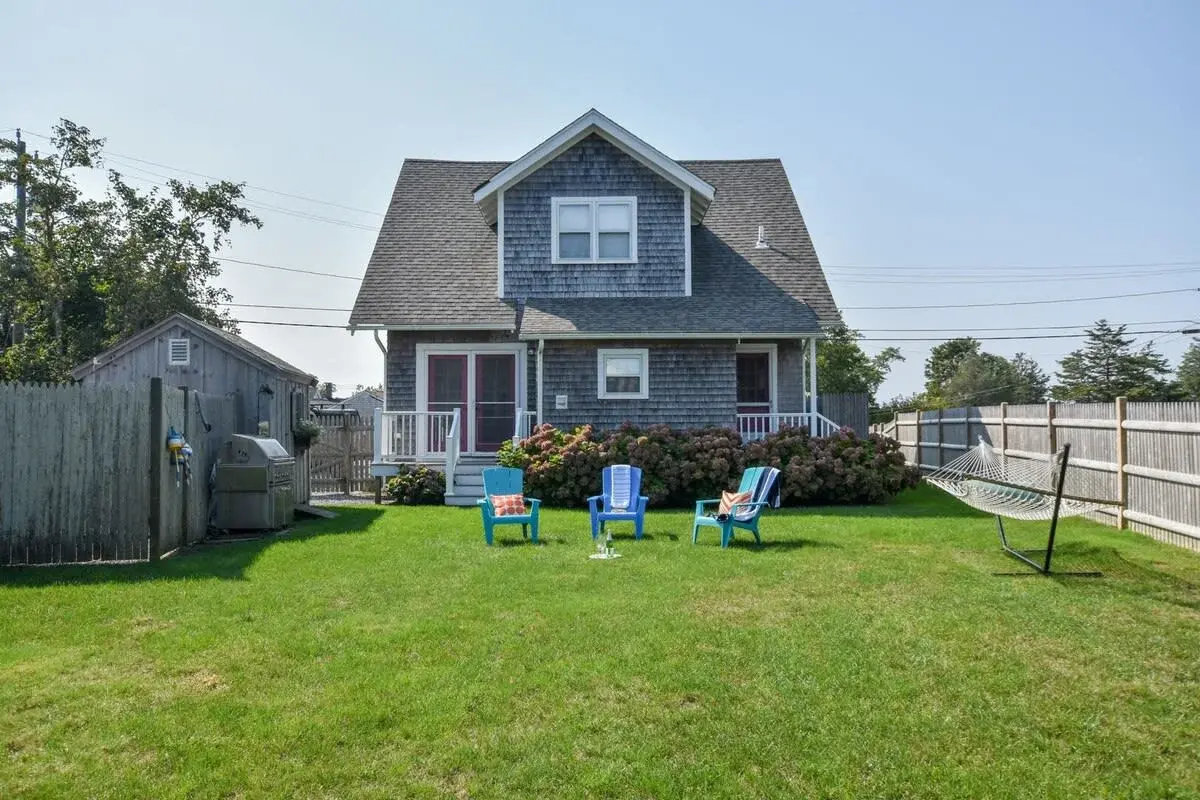 Photo 5 of Del Mar #19920 - Walk to Nantucket Sound Beaches!