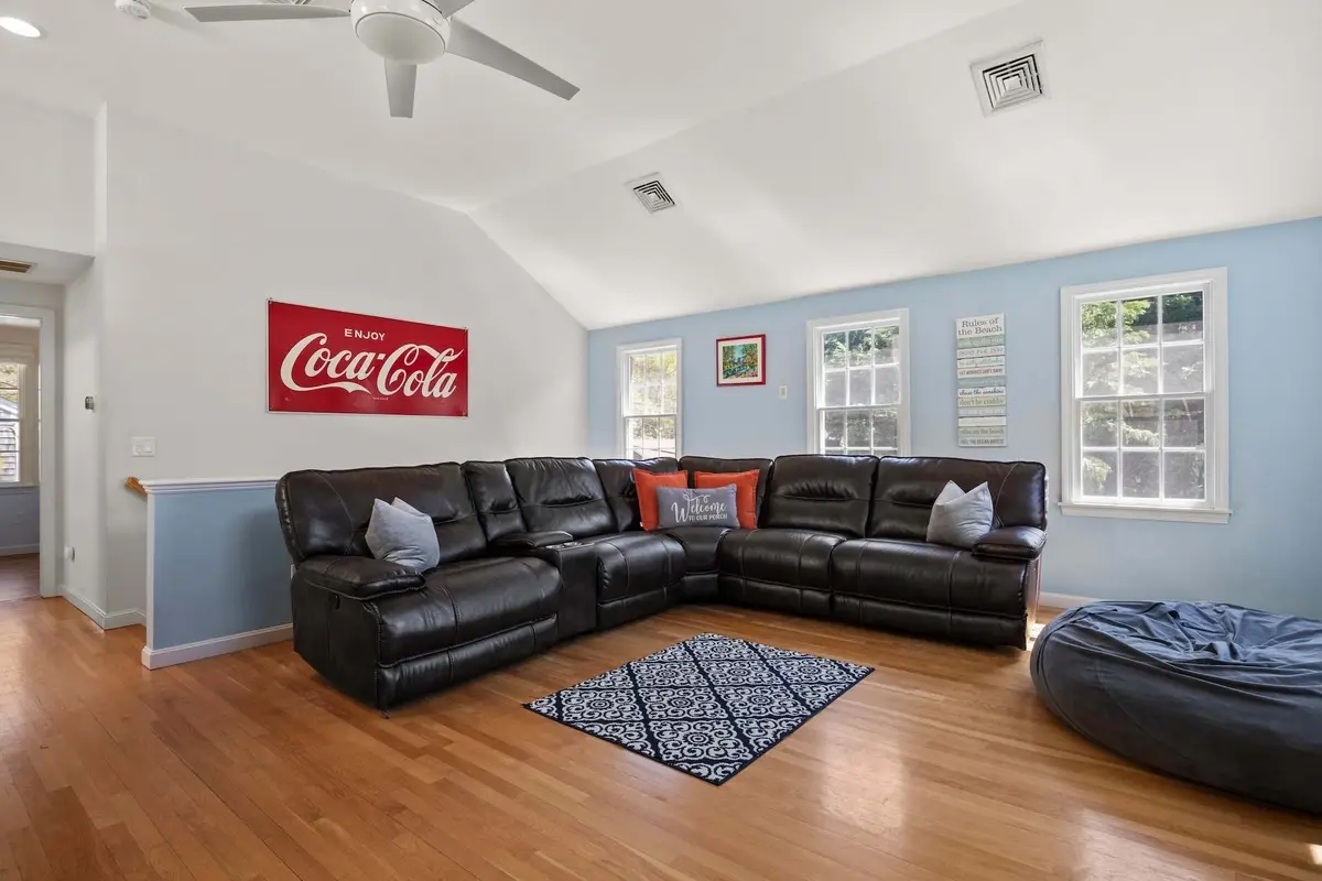 Photo 7 of Del Mar #19940 - Hot Tub, 200 ft to Beach!