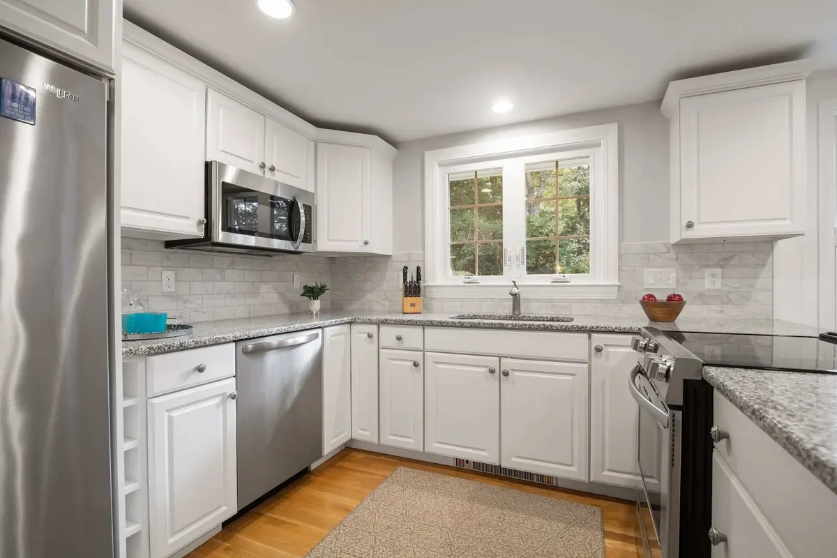 Photo 2 of Del Mar #19944 - 3 Min to Mayflower Beach, Dog Friendly!