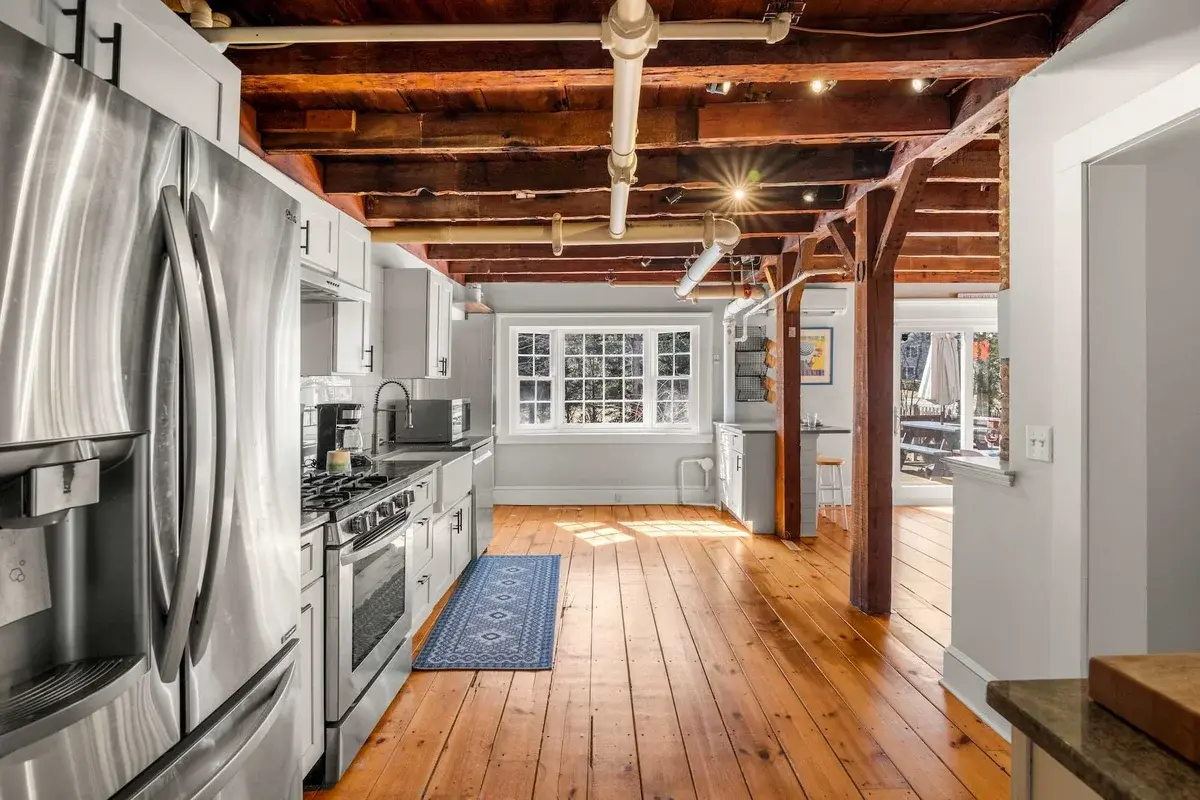 Photo 10 of Del Mar #19949 - Steps to Dining, Less than 1 mile to Bayside Beaches!