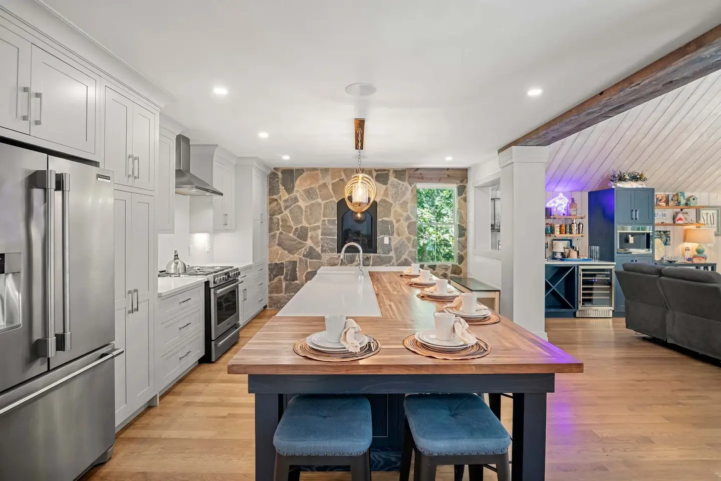 Photo 3 of Del Mar #19952 - Luxurious Escape, Pool, Hot Tub, Game Room!