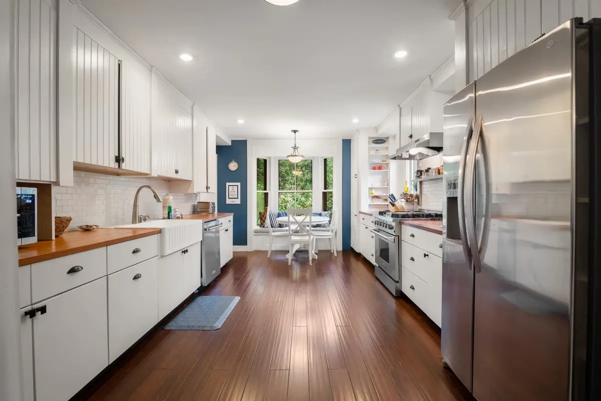 Photo 6 of Del Mar #20001 - Shopping Restaurants 6 mins to Beach! AC!