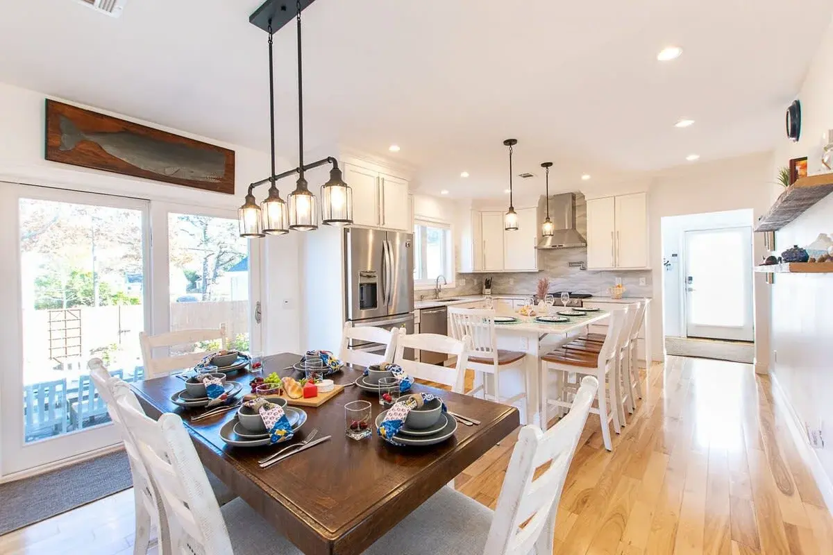 Photo 4 of Del Mar #20022 - Stunningly Decorated Home with Hot Tub!