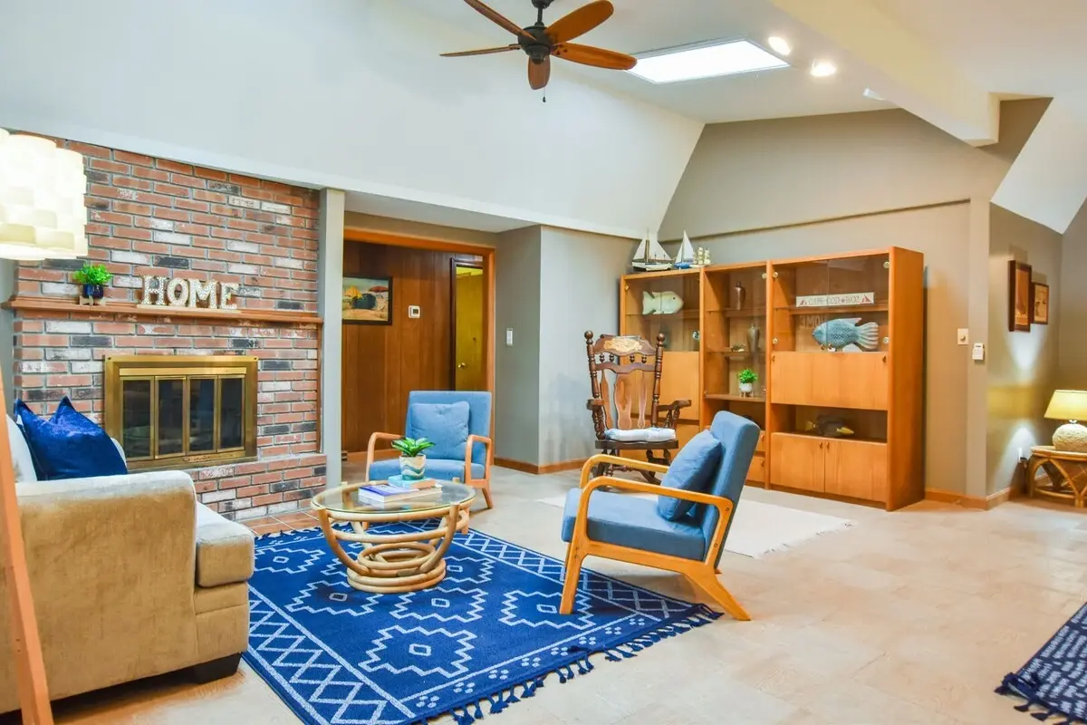 Photo 8 of Del Mar #21005 - Central AC 3 Min Walk to Pond!