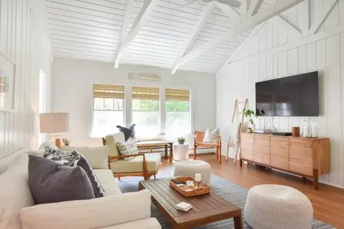 Photo of Del Mar #24002 - Spacious Beach House 6 Min Walk to Beach!